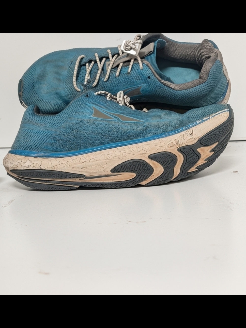 Women's Teal Running Shoes - Altra Escalante